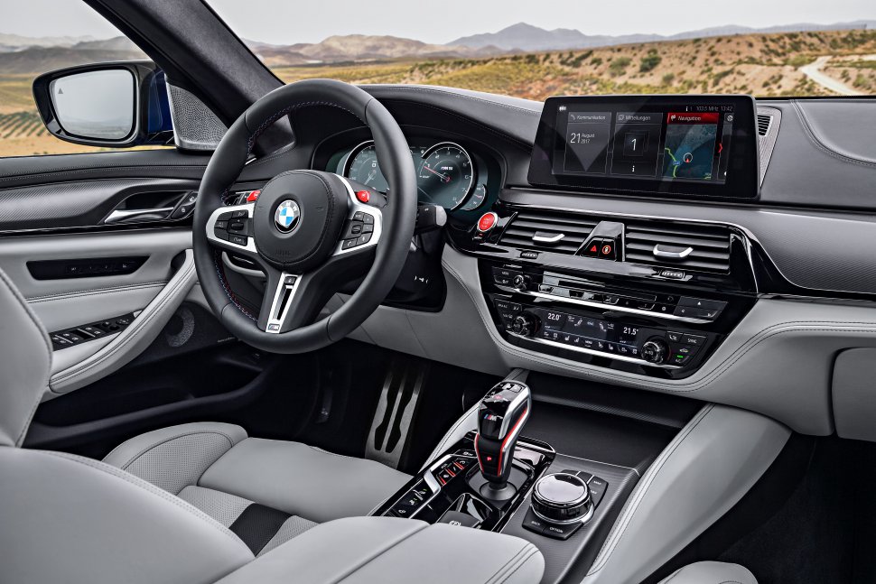 BMW M5 technical specifications and fuel economy